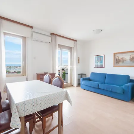 Playa Grande Immobiliare Pacella Apartment *