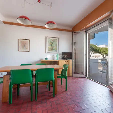 Playa Grande Immobiliare Pacella Apartment *