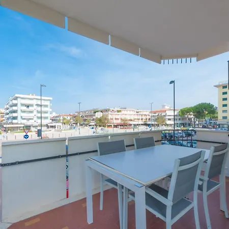 Playa Grande Immobiliare Pacella * 리도 디 예솔로