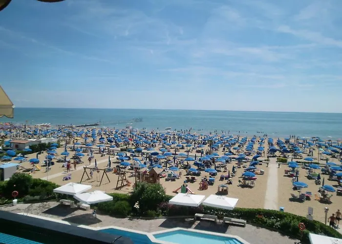 Playa Grande Immobiliare Pacella 아파트 리도 디 예솔로